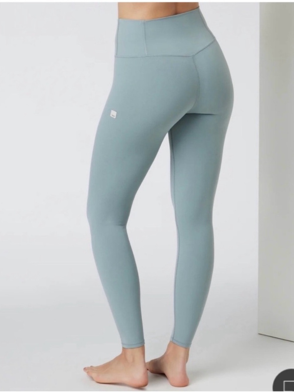 Vuori All the Feels Leggings, Size Large, color Ether
